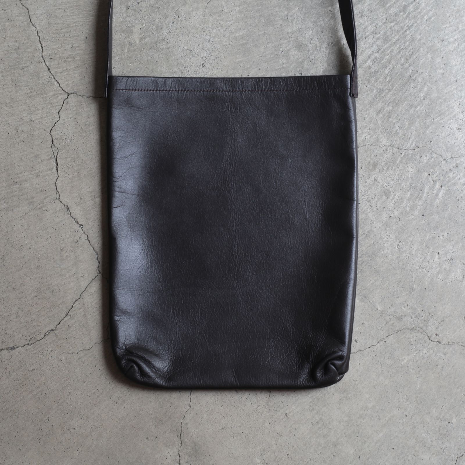 【残りわずか】Cow Shoulder Big(CHOCO)