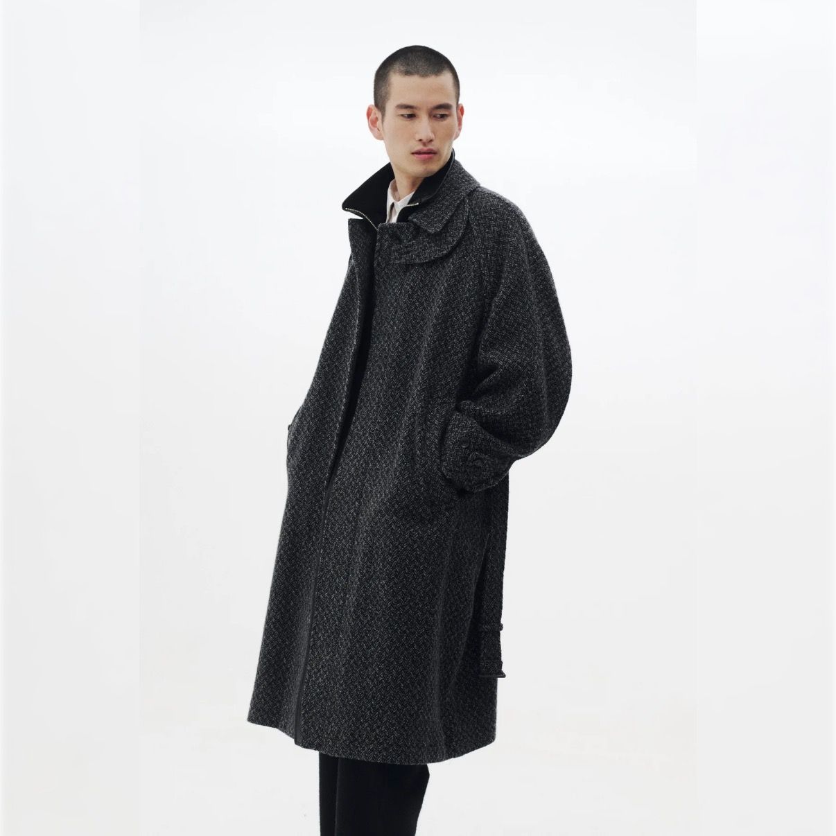 【残り一点】Herringbone Tweed Balmacaan Over Coat