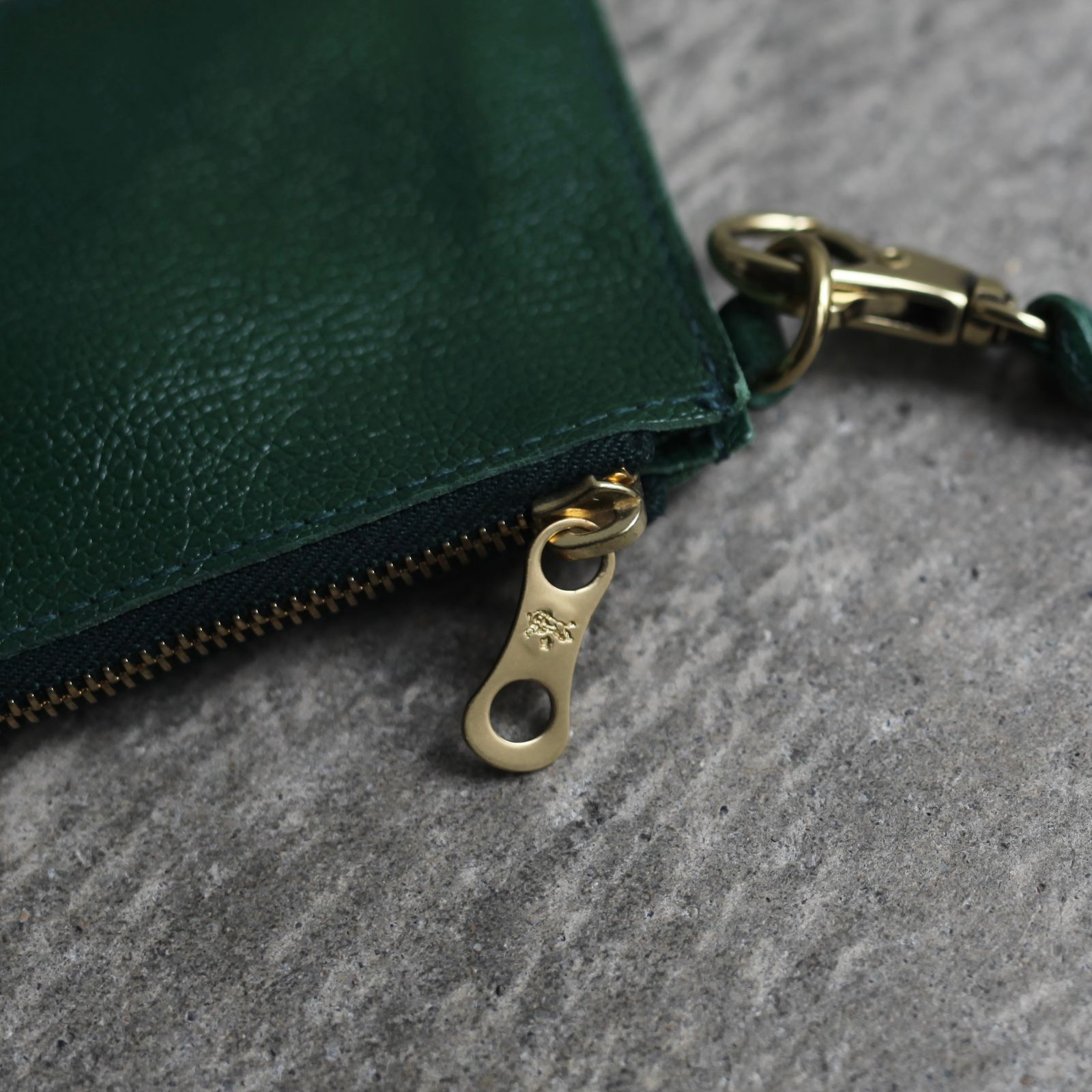 【残り一点】ネックフラグメントケース