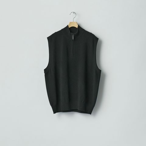 【再販売通知受付可能】Extra Fine Wool Knit Half Zip Vest