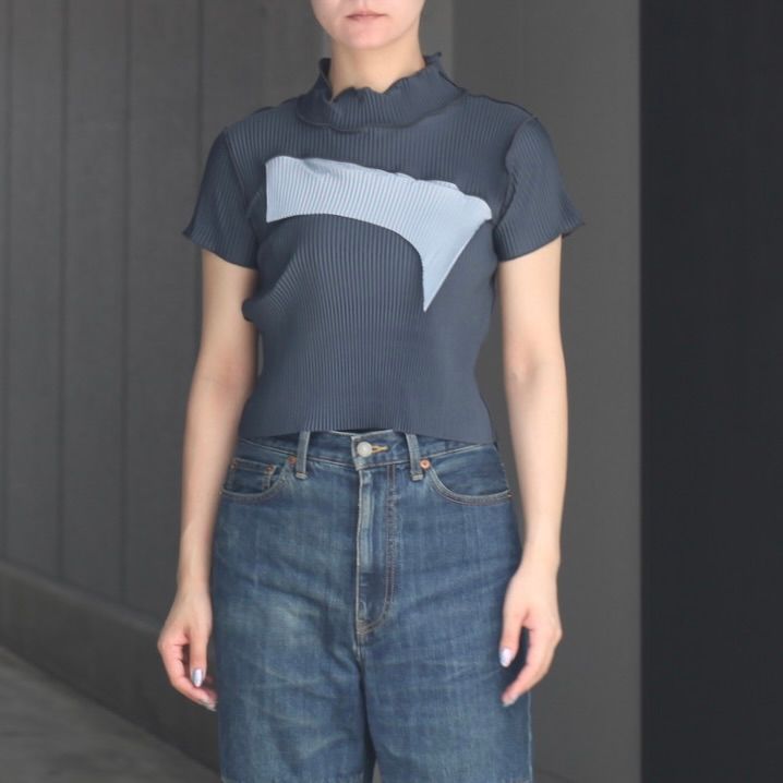【残り一点】Todo Tiny Wave Top Short Sleeve High Neck