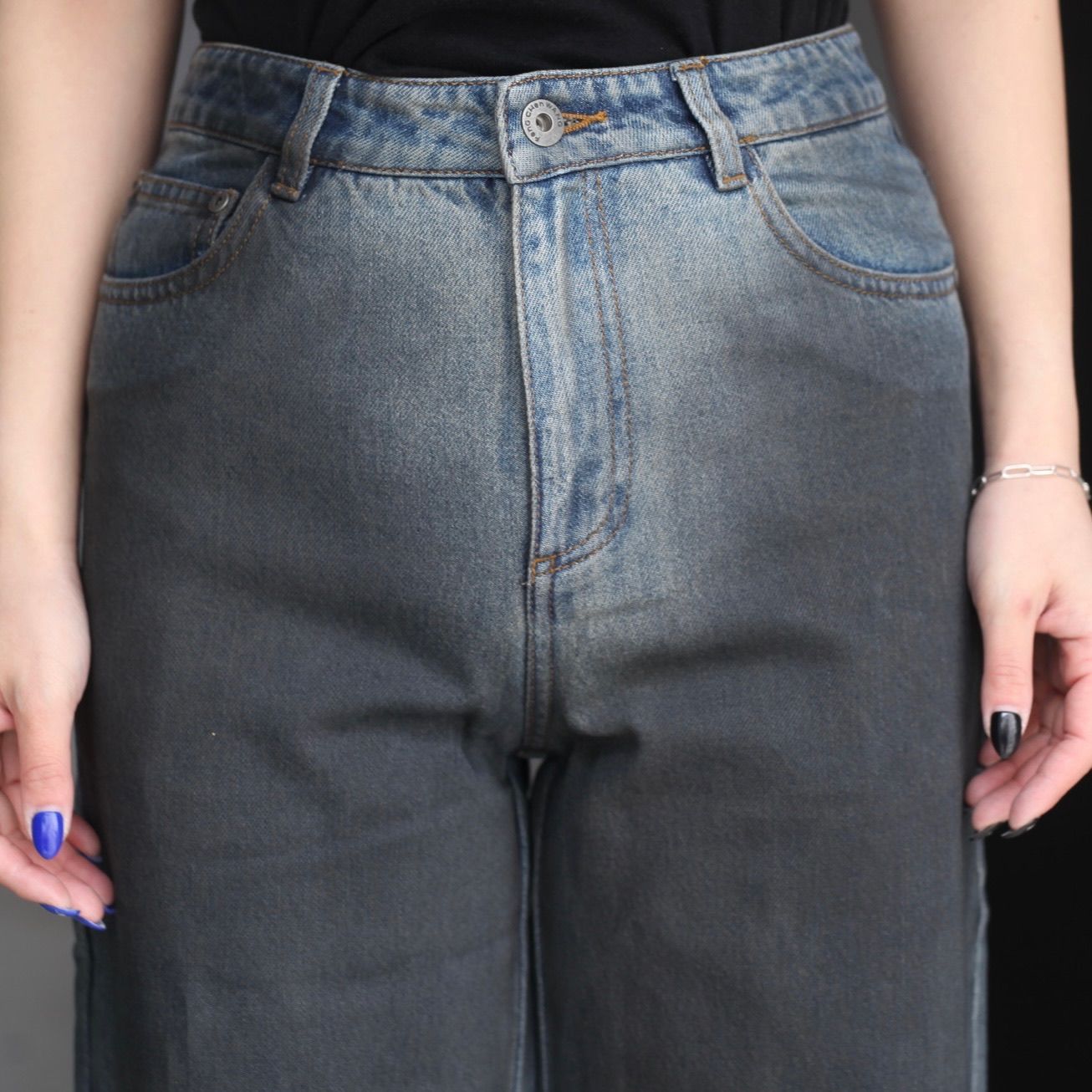 【残り一点】Gradient Indigo Denim Trousers