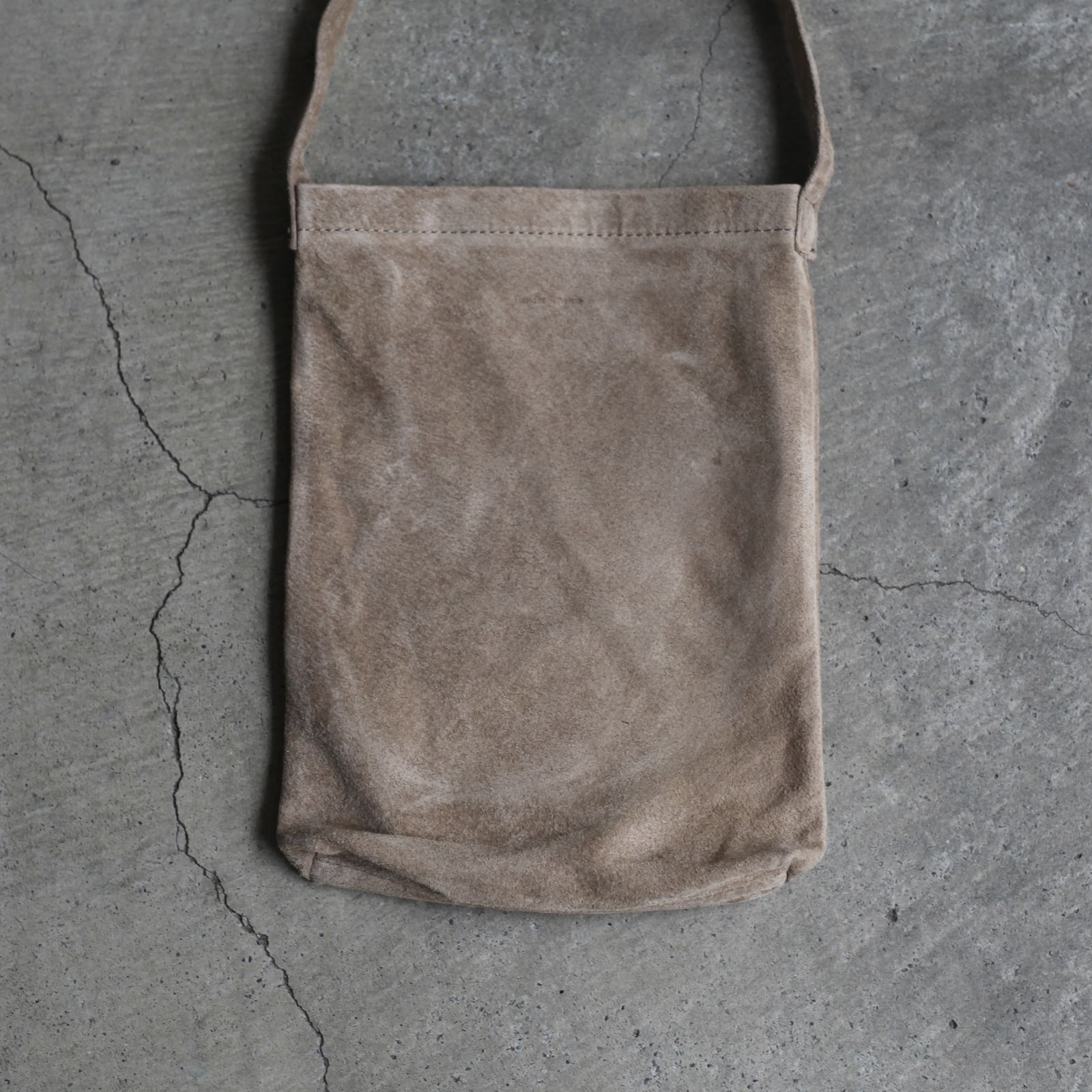 【次回入荷6月中旬予定】Pig Shoulder Small(BEIGE)