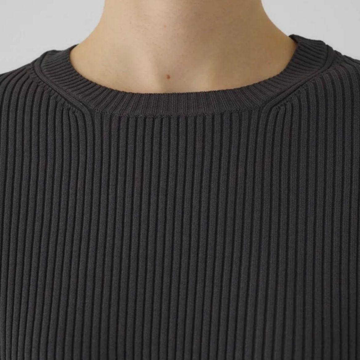 【残り一点】Compact Knit Tops
