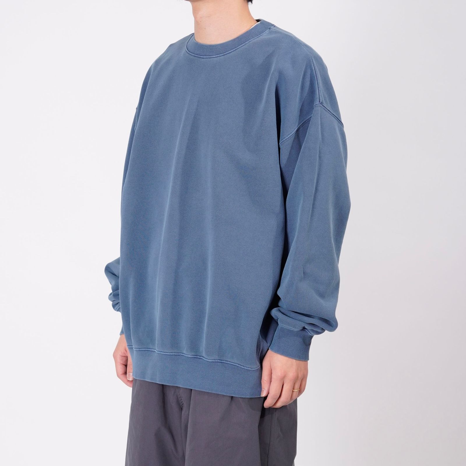 【残り一点】Pigment Crew Neck Sweat