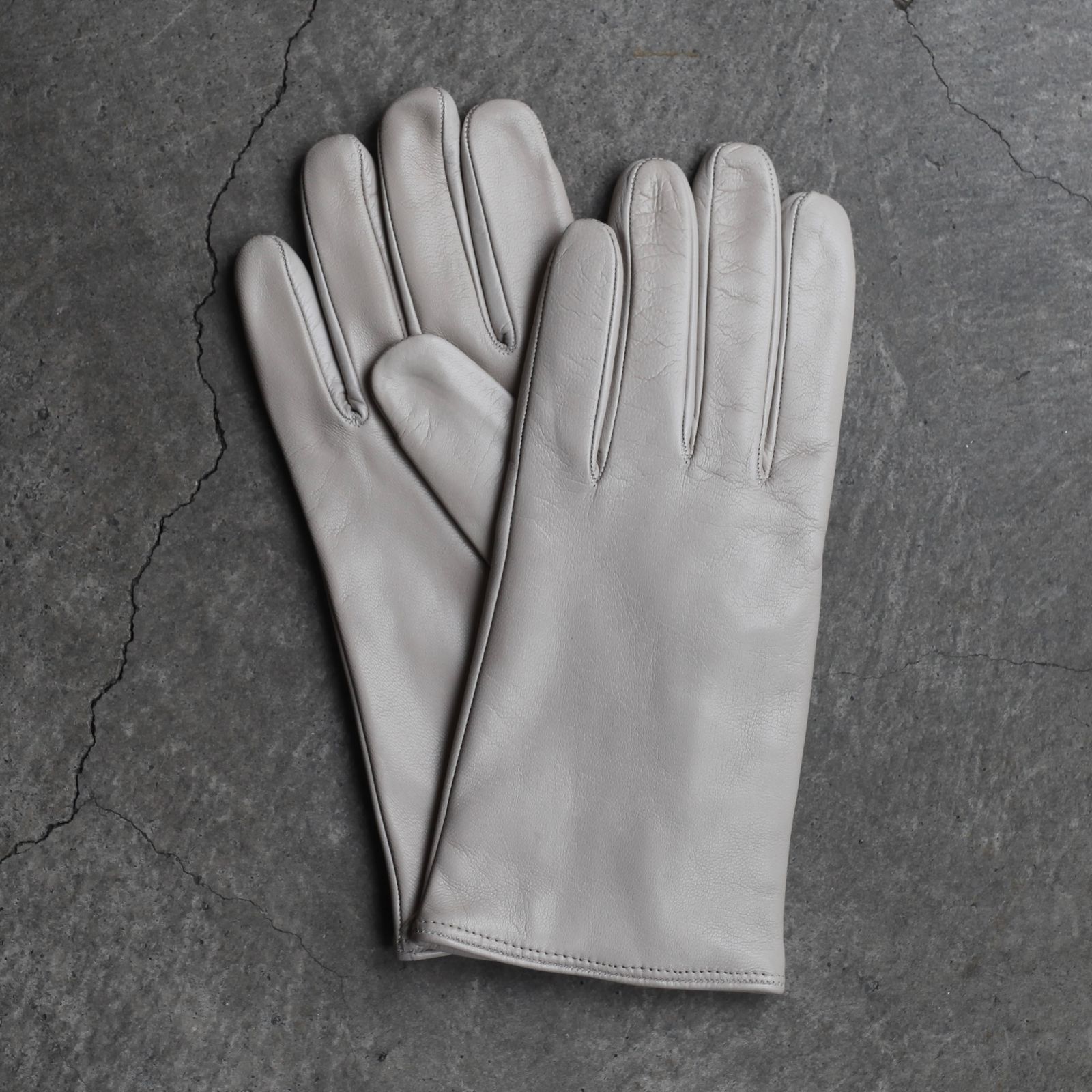 Omar Afridi Curved Gloves オマール アフリディ オンラインストアで