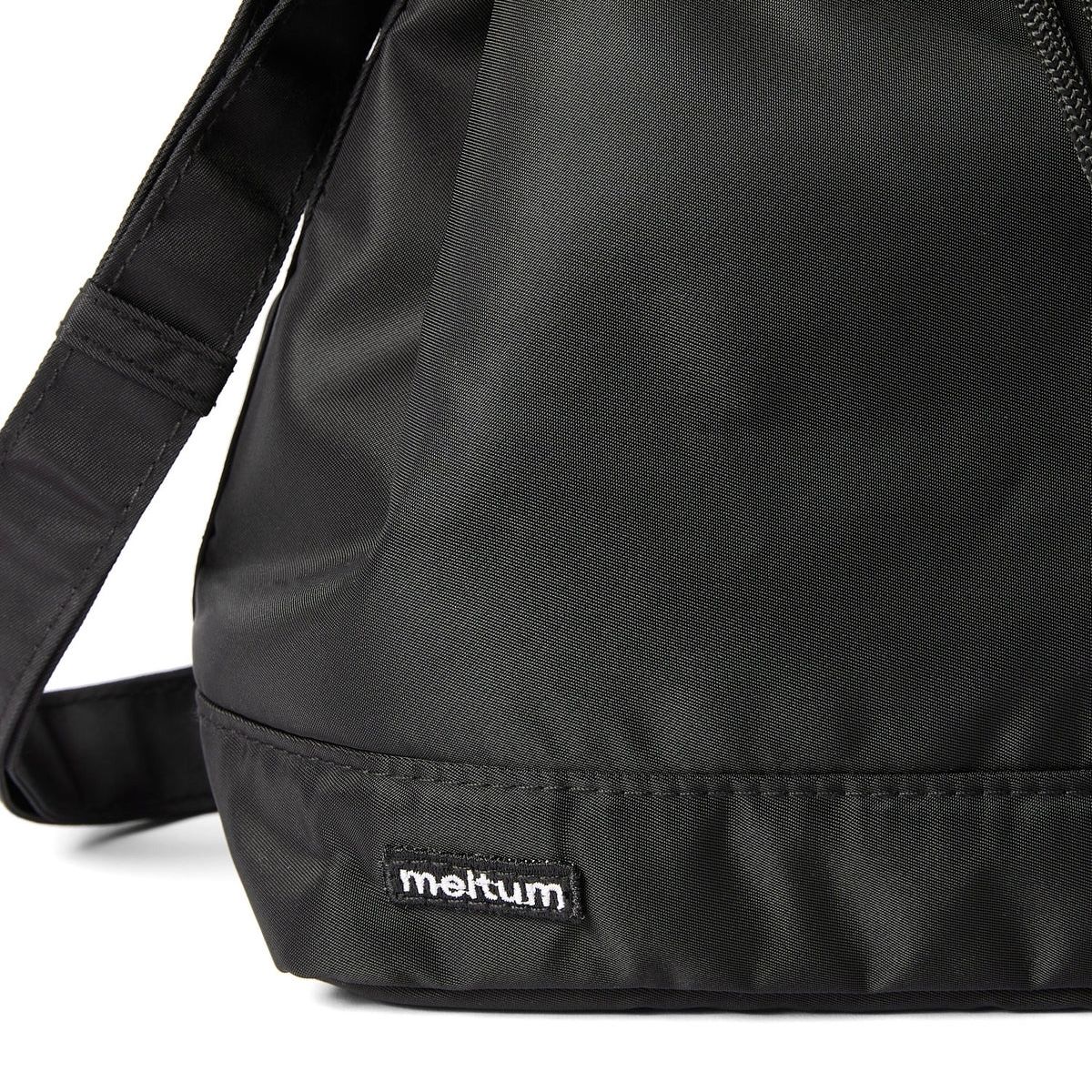 【残りわずか】Compact Drawstring Bag