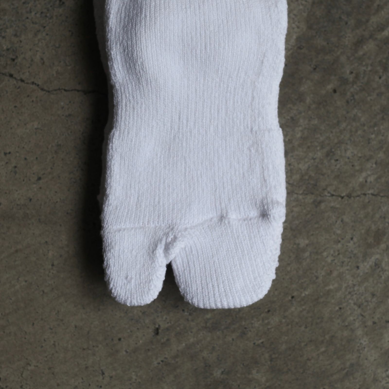 【残りわずか】Tabi Pile Socks(WHITE)