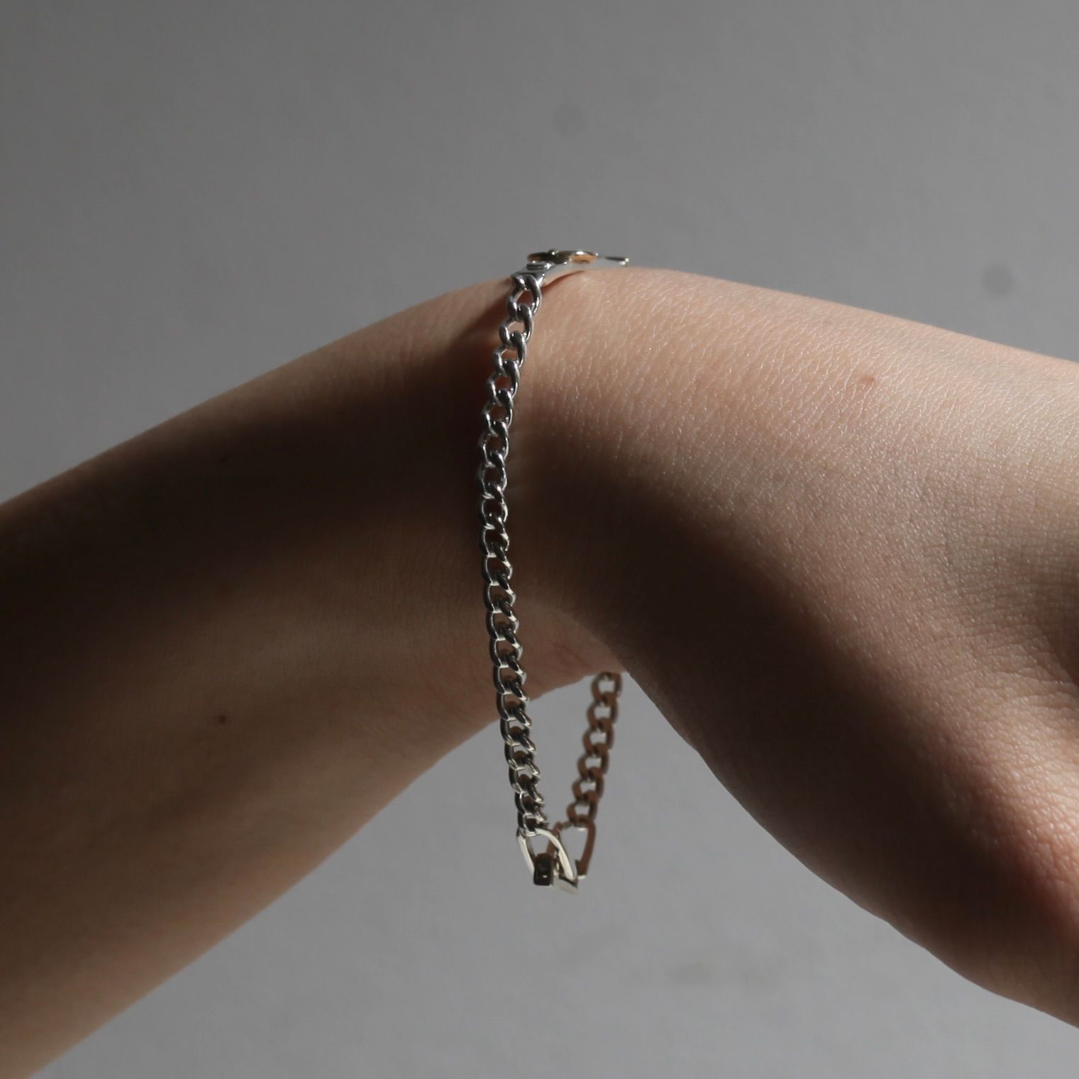 【残り一点】Horse Shoe Buckle Plate Curb Chain Bracelet(18K POINT)