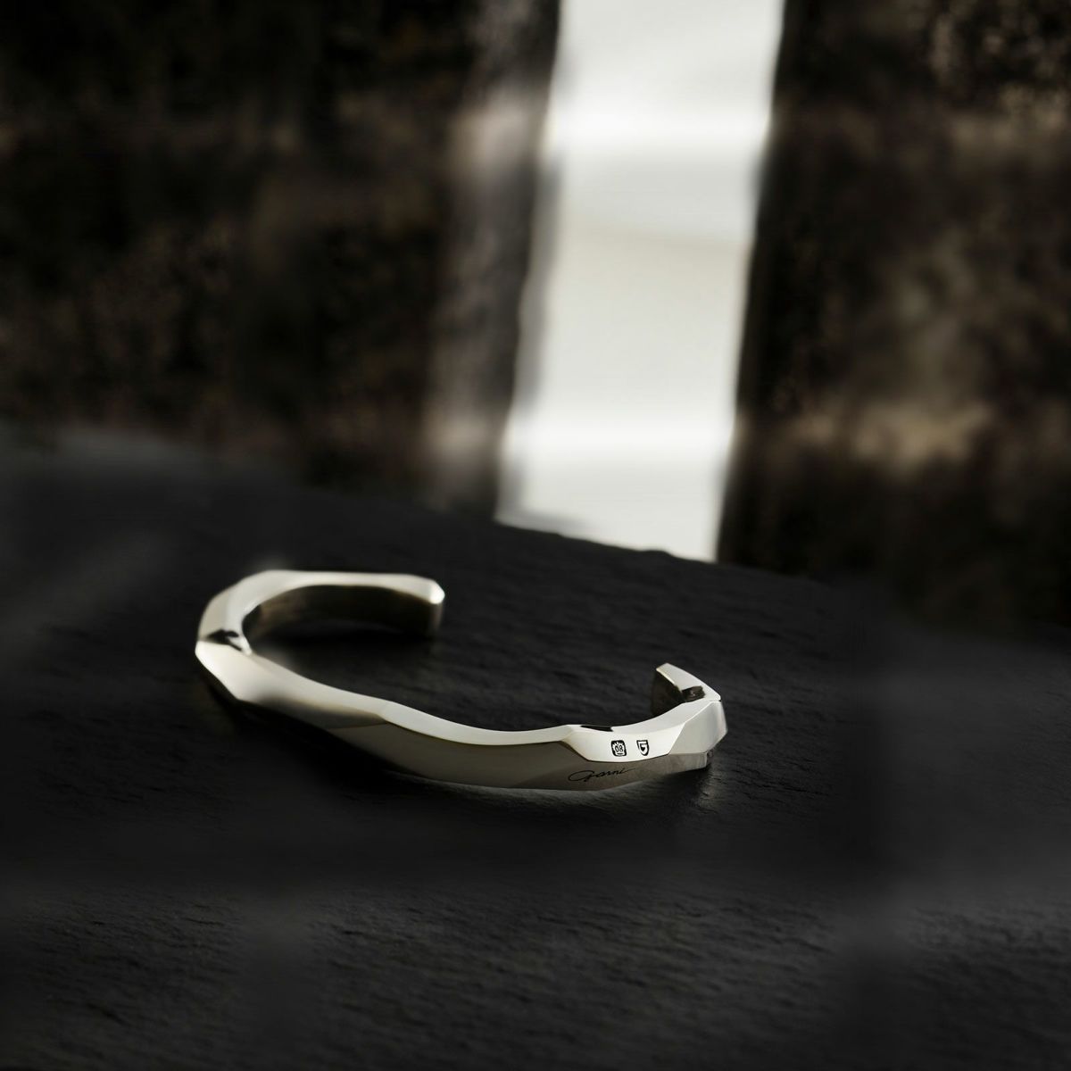 GARNI - 【お取り寄せ注文可能】Crockery Bangle_L | ACRMTSM ONLINE STORE