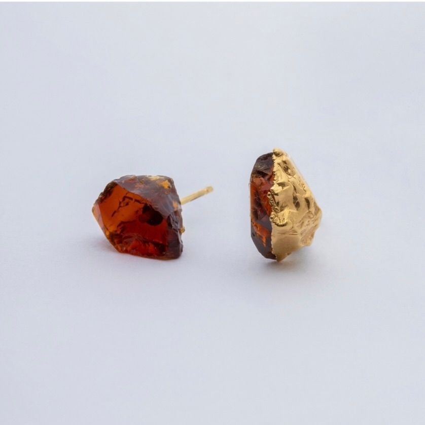 【お取り寄せ注文可能】Rough Stone Garnet Earrings(両耳用）