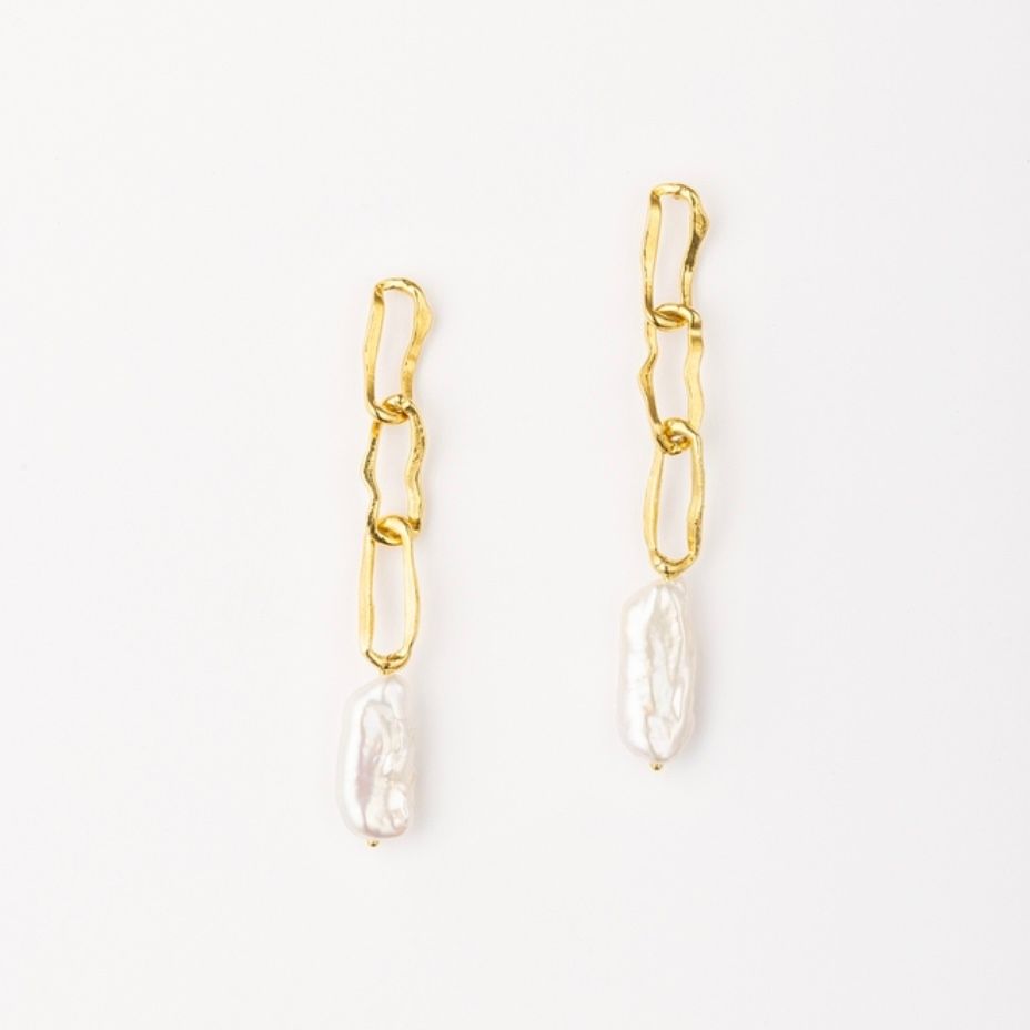 【お取り寄せ注文可能】Broken Chain Square Pearl Earrings(両耳用）