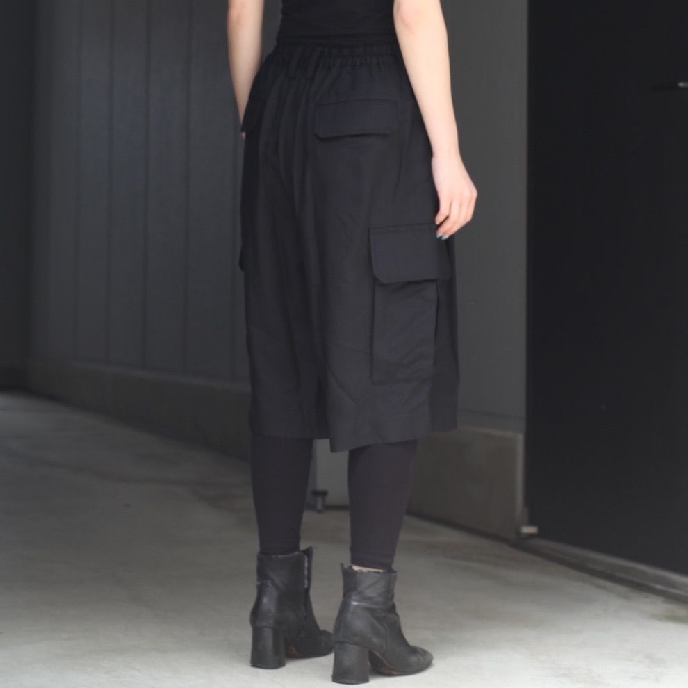 【残りわずか】Silk Cupro Cargo Short Trousers