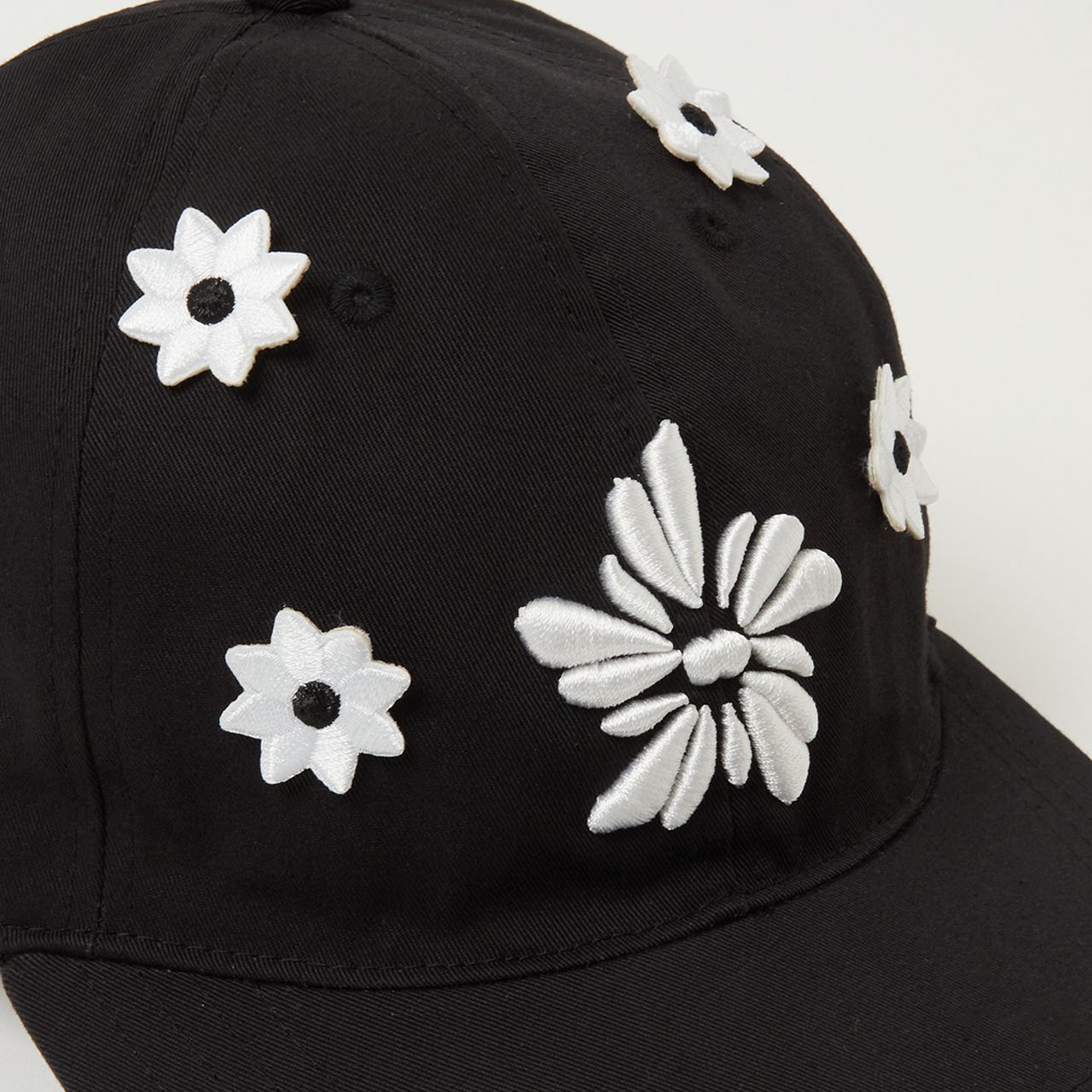 帽子 NICK GEAR 3D Flower Cap BLACK NICK GEAR - 【残りわずか】3D Flower Cap | ACRMTSM ONLINE STORE