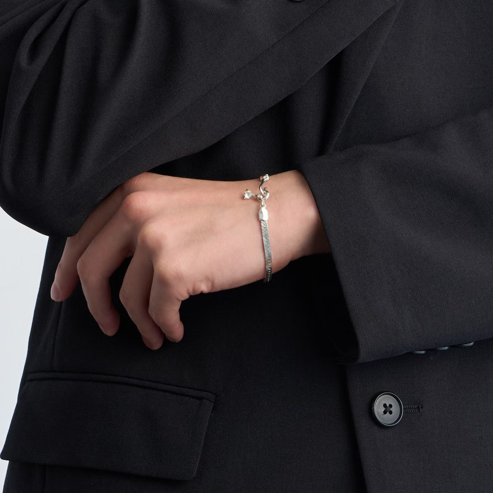【お取り寄せ注文可能】Herringbone Chain Bracelet