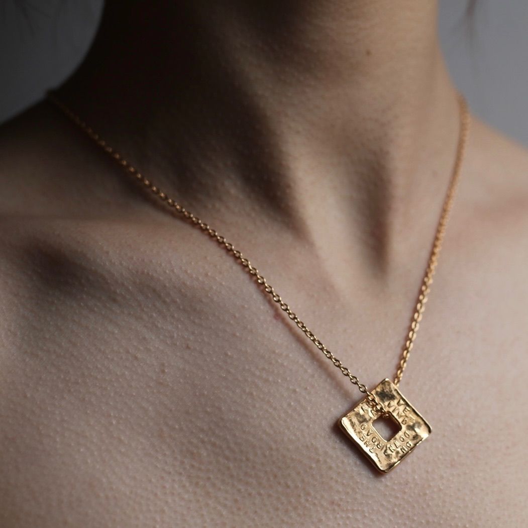 【残り一点】Stairway to Heaven Square Pendant(GOLD)