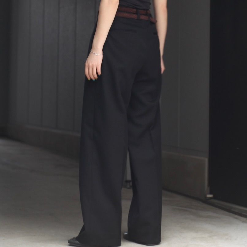 【残りわずか】Straight Trousers