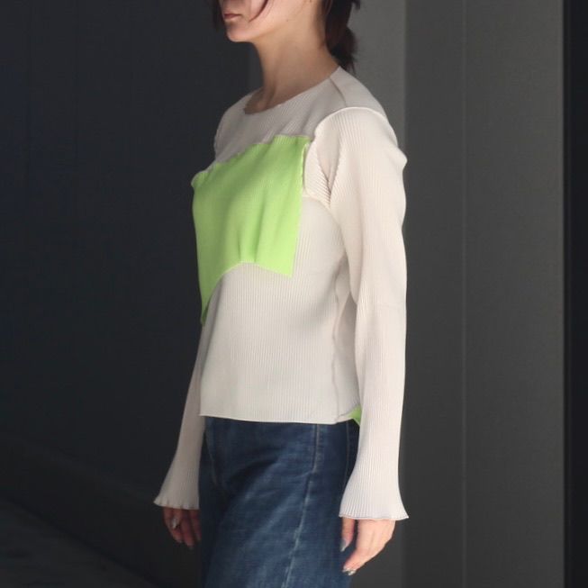 【残り一点】Spiral Wave Long Sleeve Top