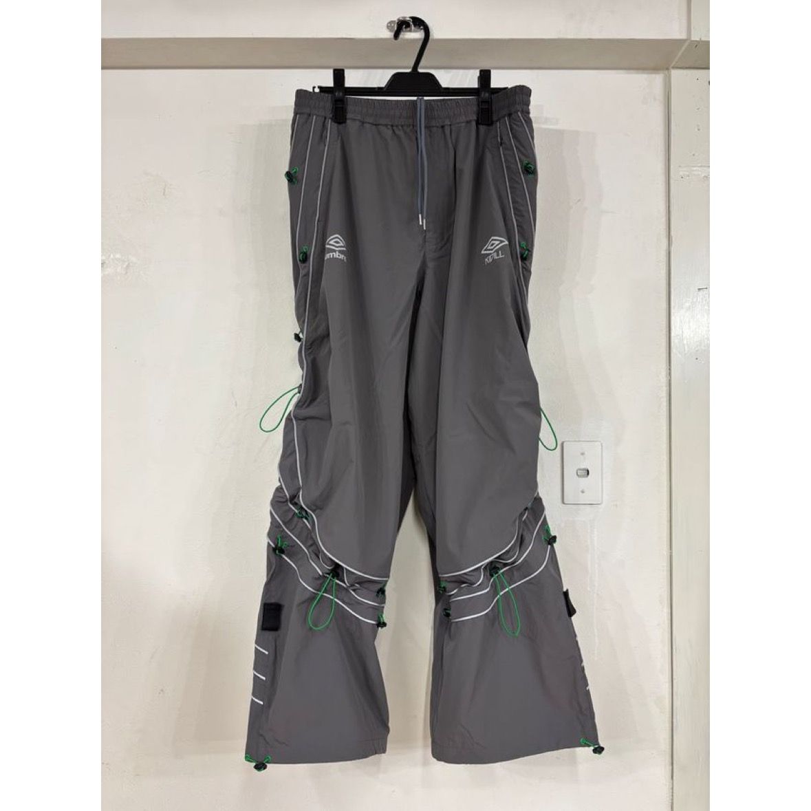【残り一点】Wizard Track Pants