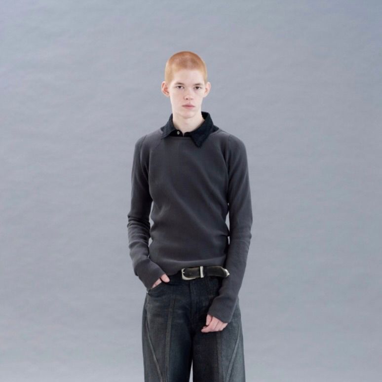 【残りわずか】Panelled Ribbed Long Sleeve T-shirt