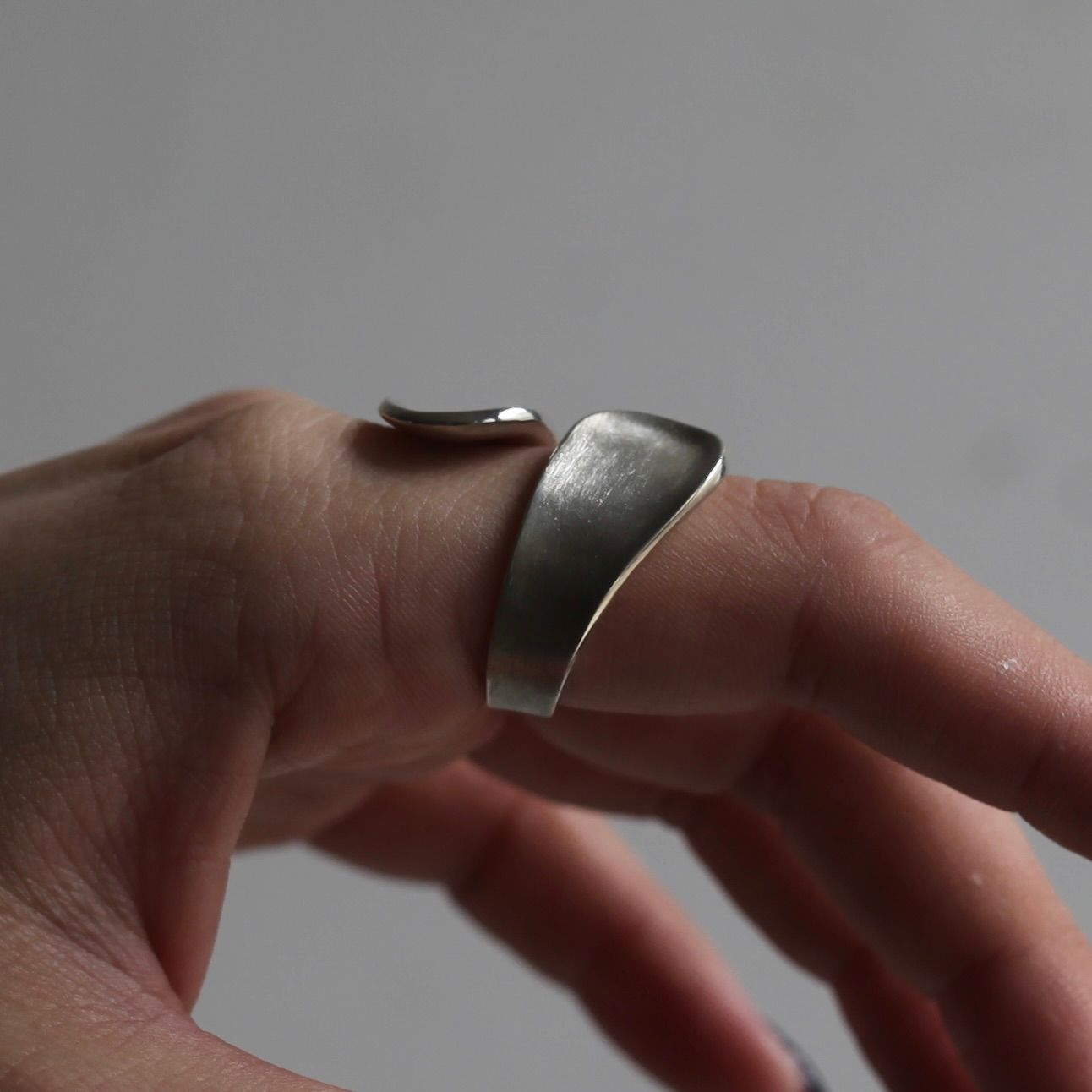 【残り一点】Ripple Twist Ring