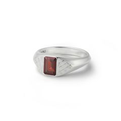 【お取り寄せ注文可能】Shine Pinky Ring(RED)