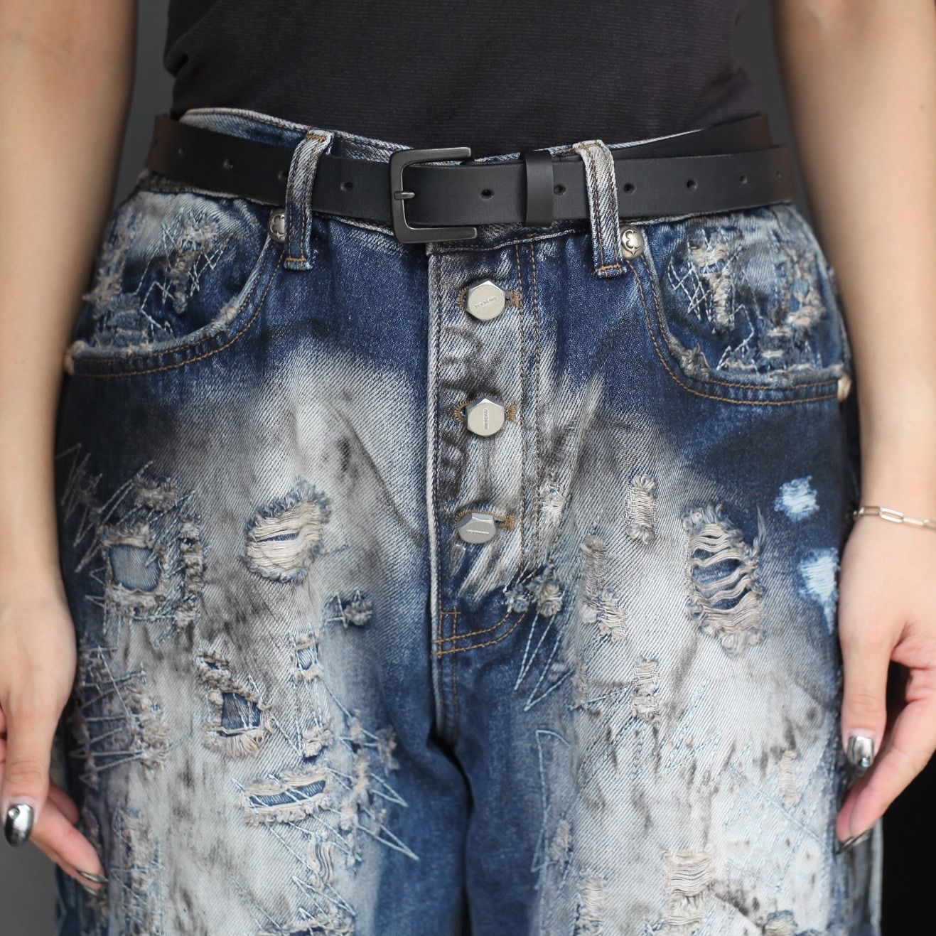【残り一点】Hard-Washed Damaged Denim Pants