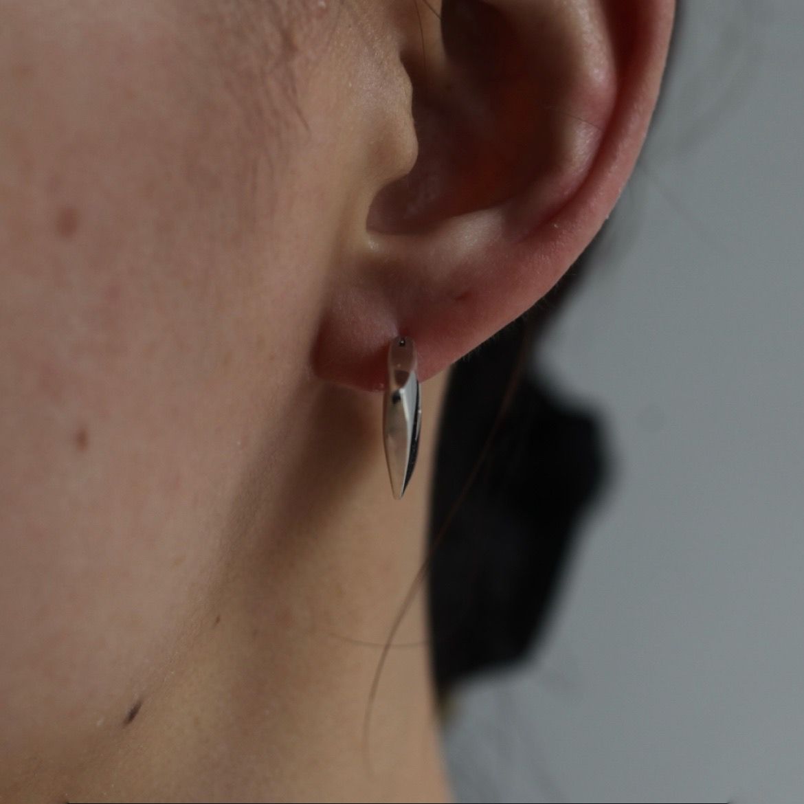 【残り一点】YU-KIN Diamond Shape Earrings(両耳用）