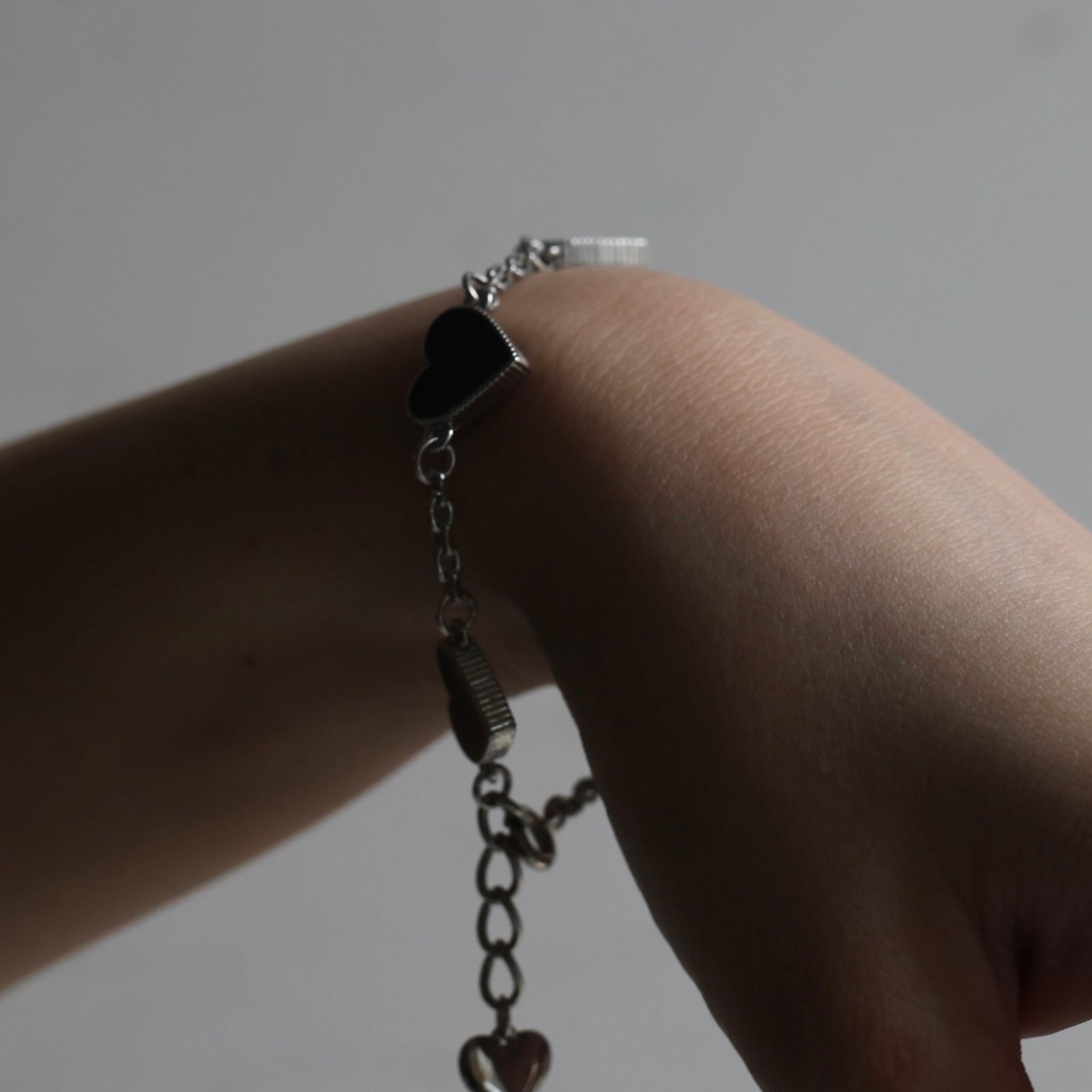 【残りわずか】Chain Heart Bracelet(BLACK)