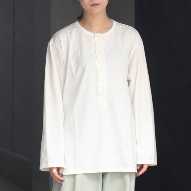 【残り一点】Henley Neck Long Sleeve Shirt