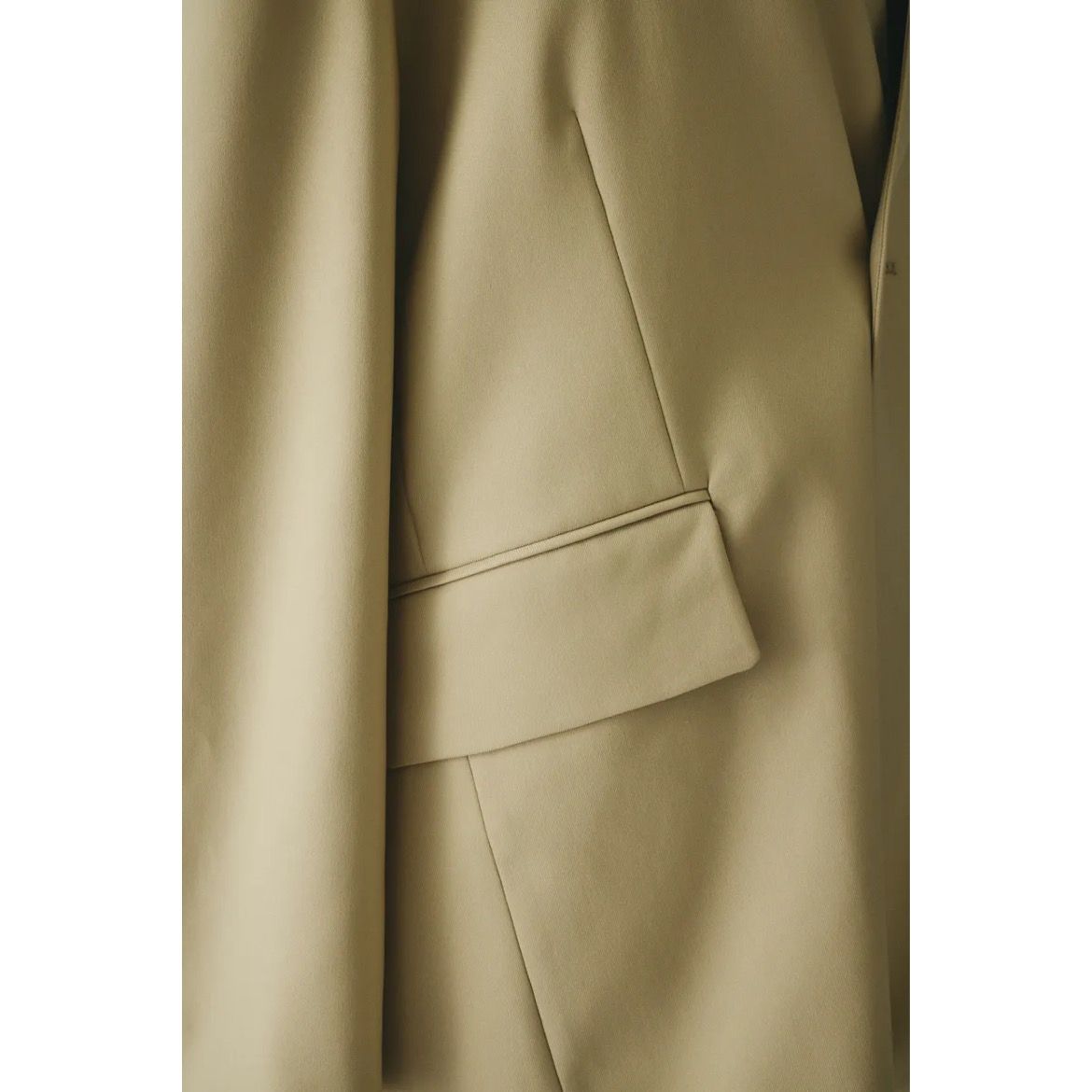 【残り一点】No Collar Over Jacket