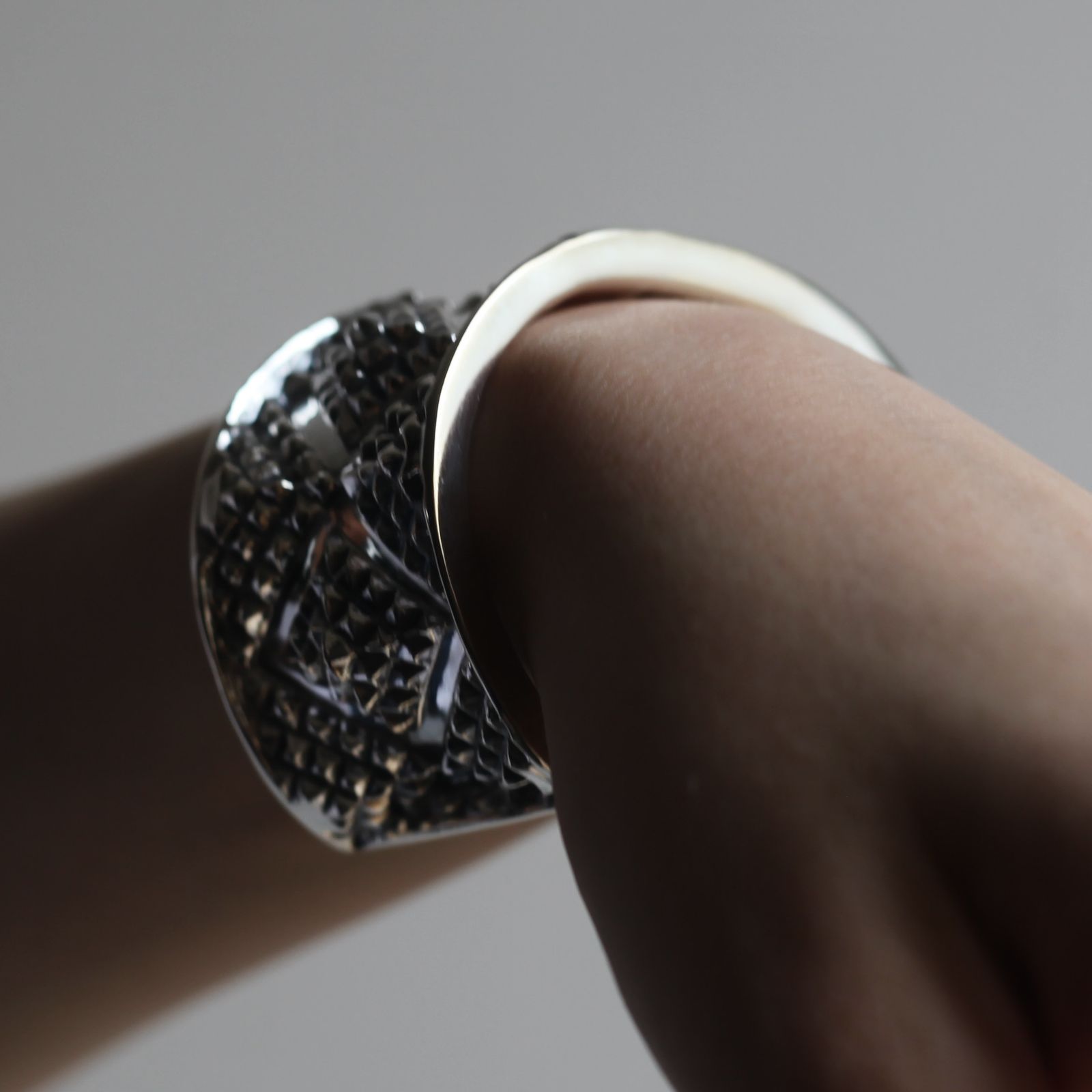 【お取り寄せ注文可能】Element Of Instinct 5 Bangle(SILVER)