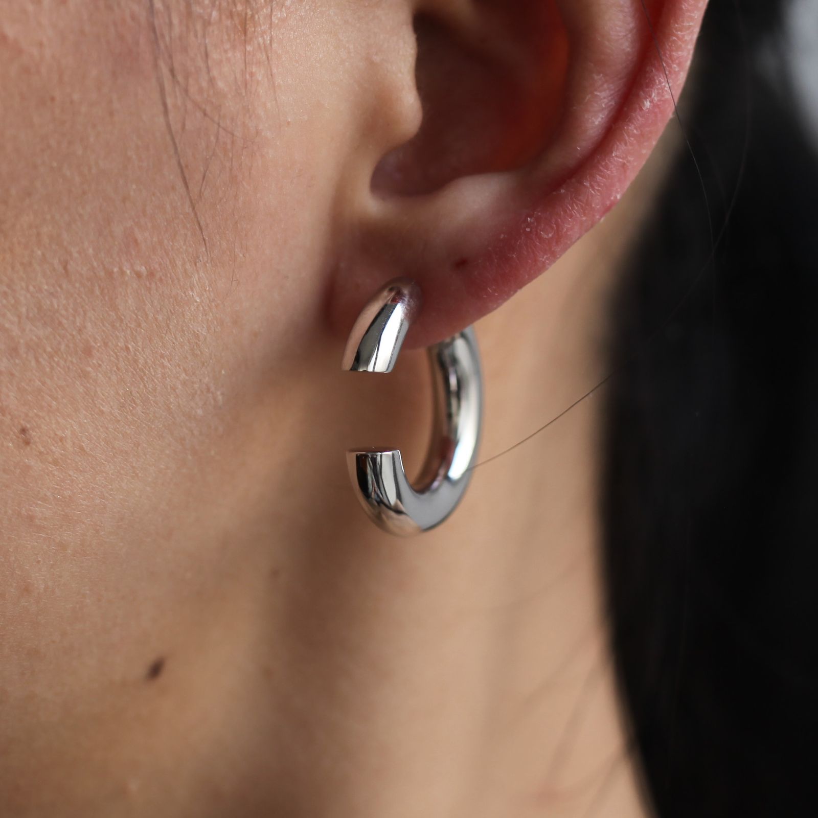 【残り一点】Closer Apart Hoop 2.5cm(SILVER)