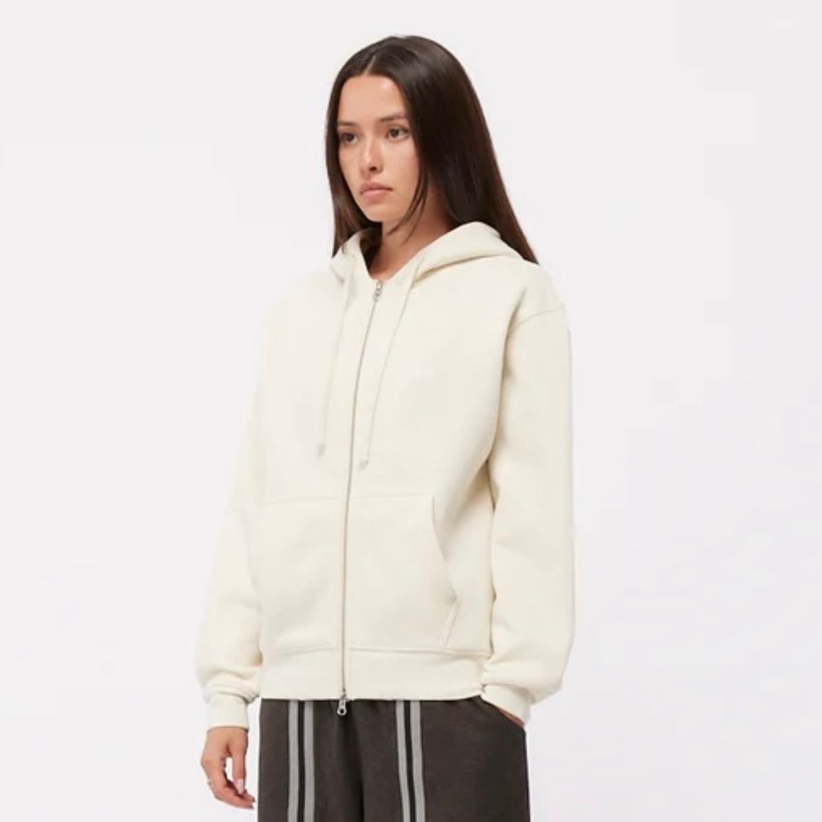 【残りわずか】Cursive Zip Hoodie