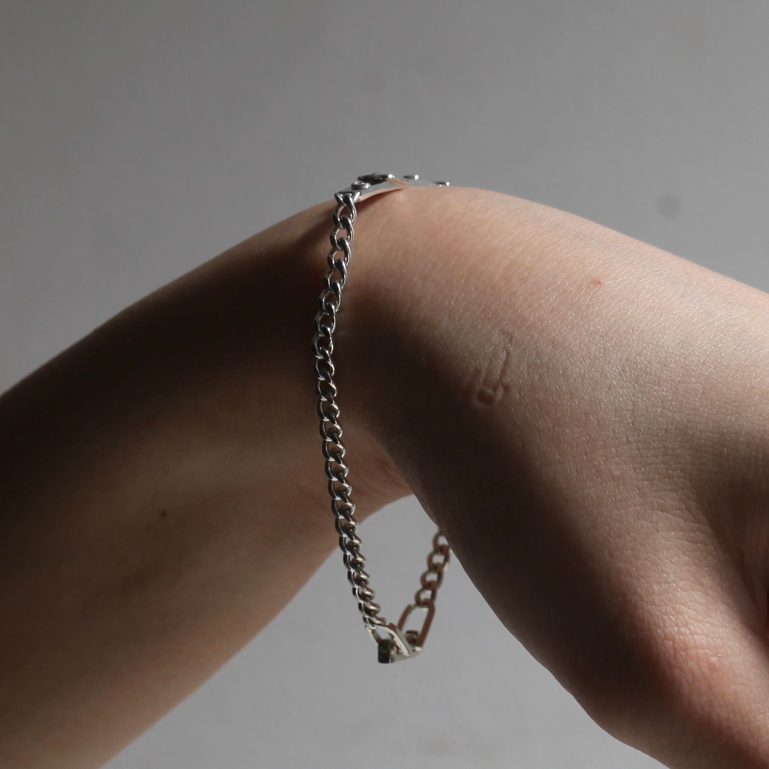 【残り一点】Victorian Shoe Buckle Plate Curb Chain Bracelet