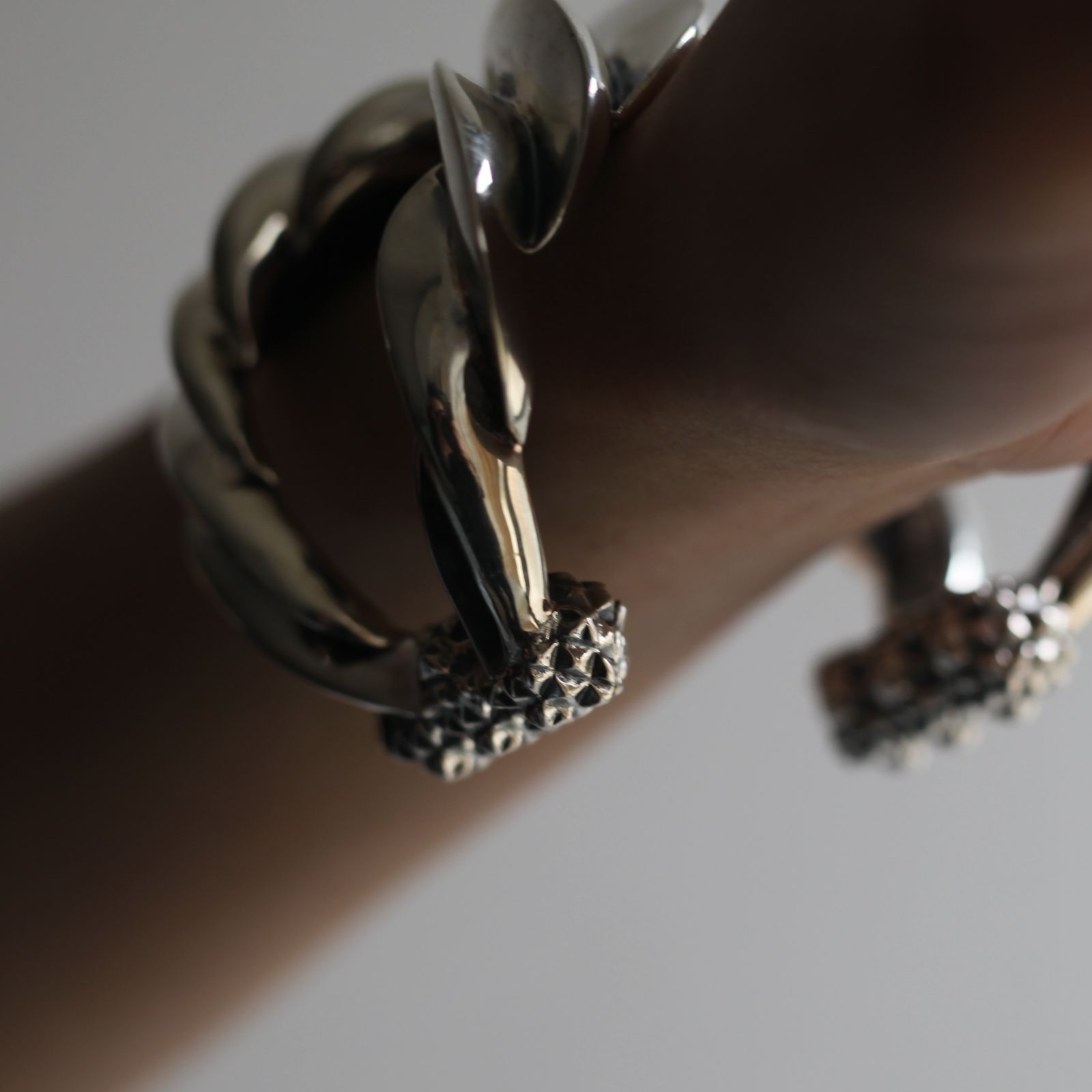 【お取り寄せ注文可能】Infinity Bangle(SILVER)