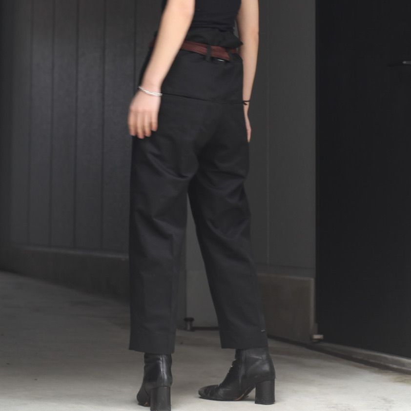 shinyakozuka CROPPED WORK TROUSERS | www.carmenundmelanie.at