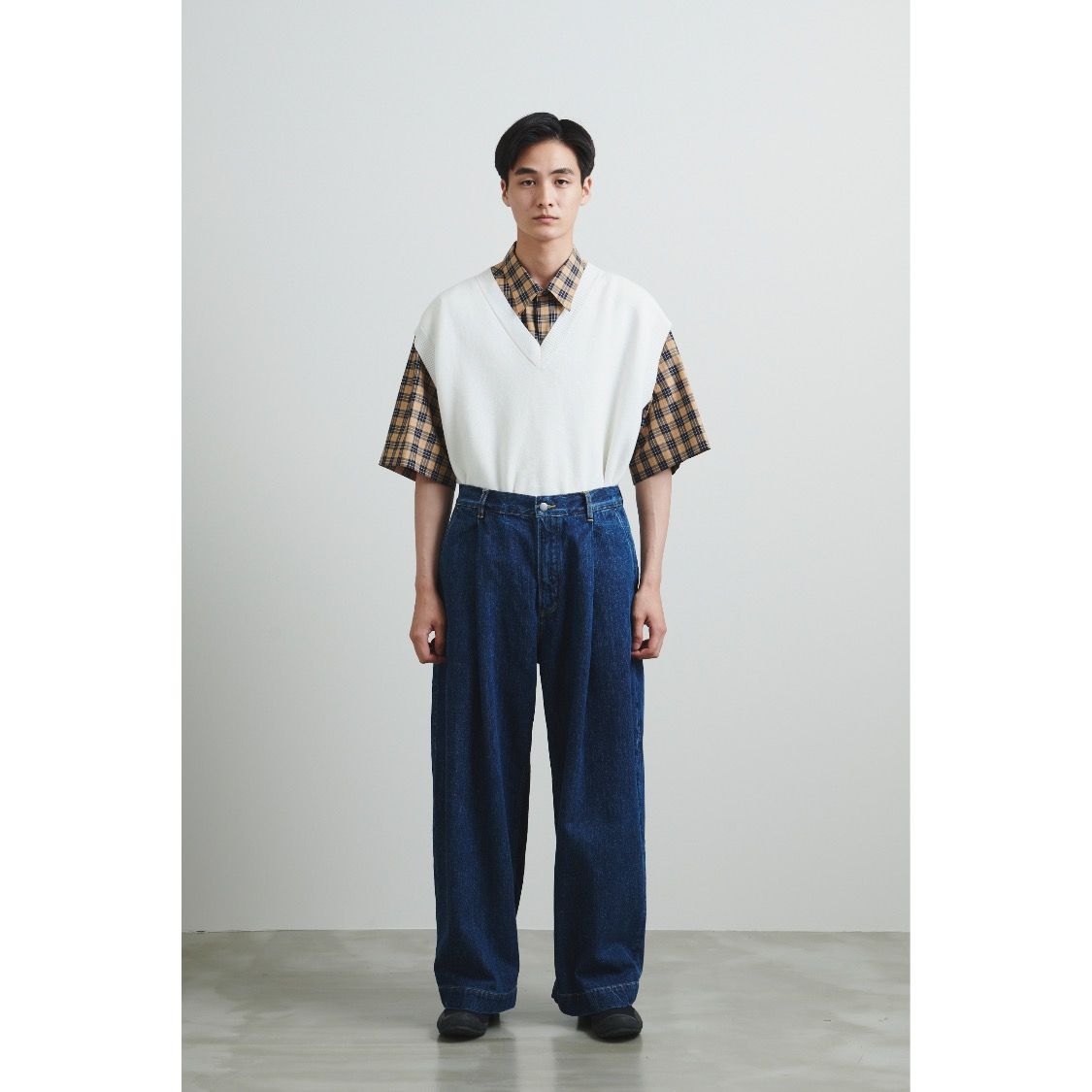 STUDIO NICHOLSON - 【残りわずか】Washed Denim Single Pleat