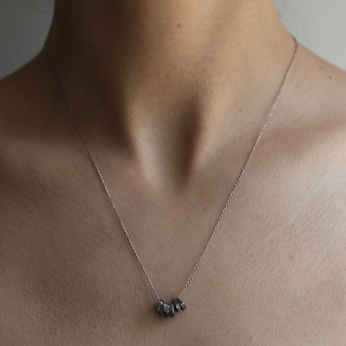 【お取り寄せ注文可能】Rock Beads Necklace 2(SILVER)