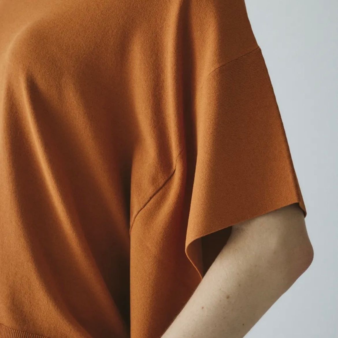 【残り一点】Mantle Sleeve Knit Tops