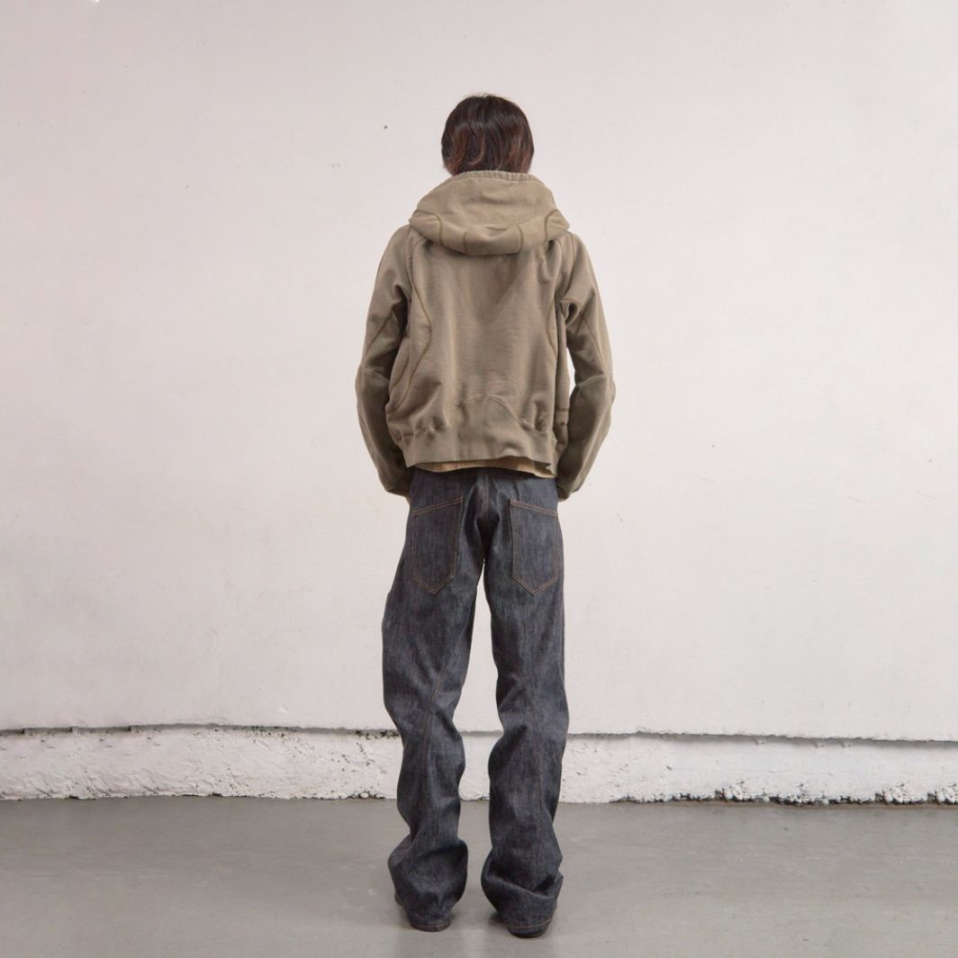 【残りわずか】Paneled Zip Up Hoodie