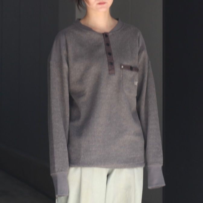 【残り一点】Pacis Thermal Henley Neck