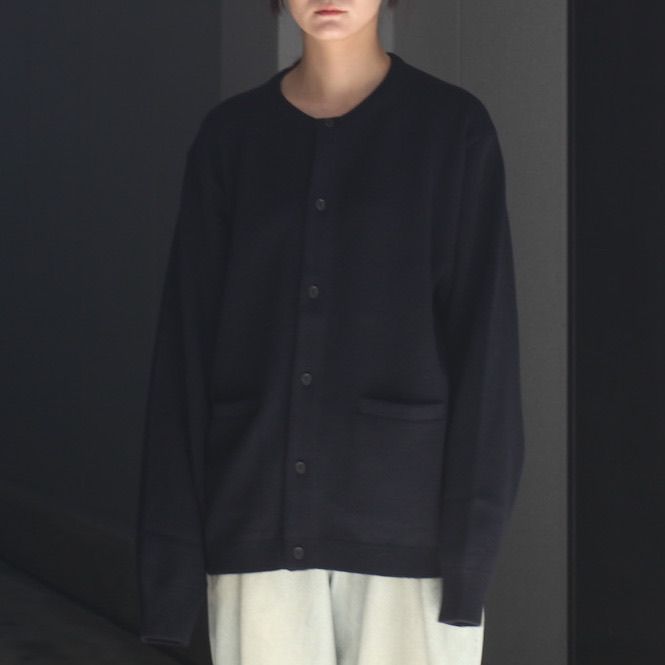 【残りわずか】Extra Fine Wool Knit Crew Neck Cardigan