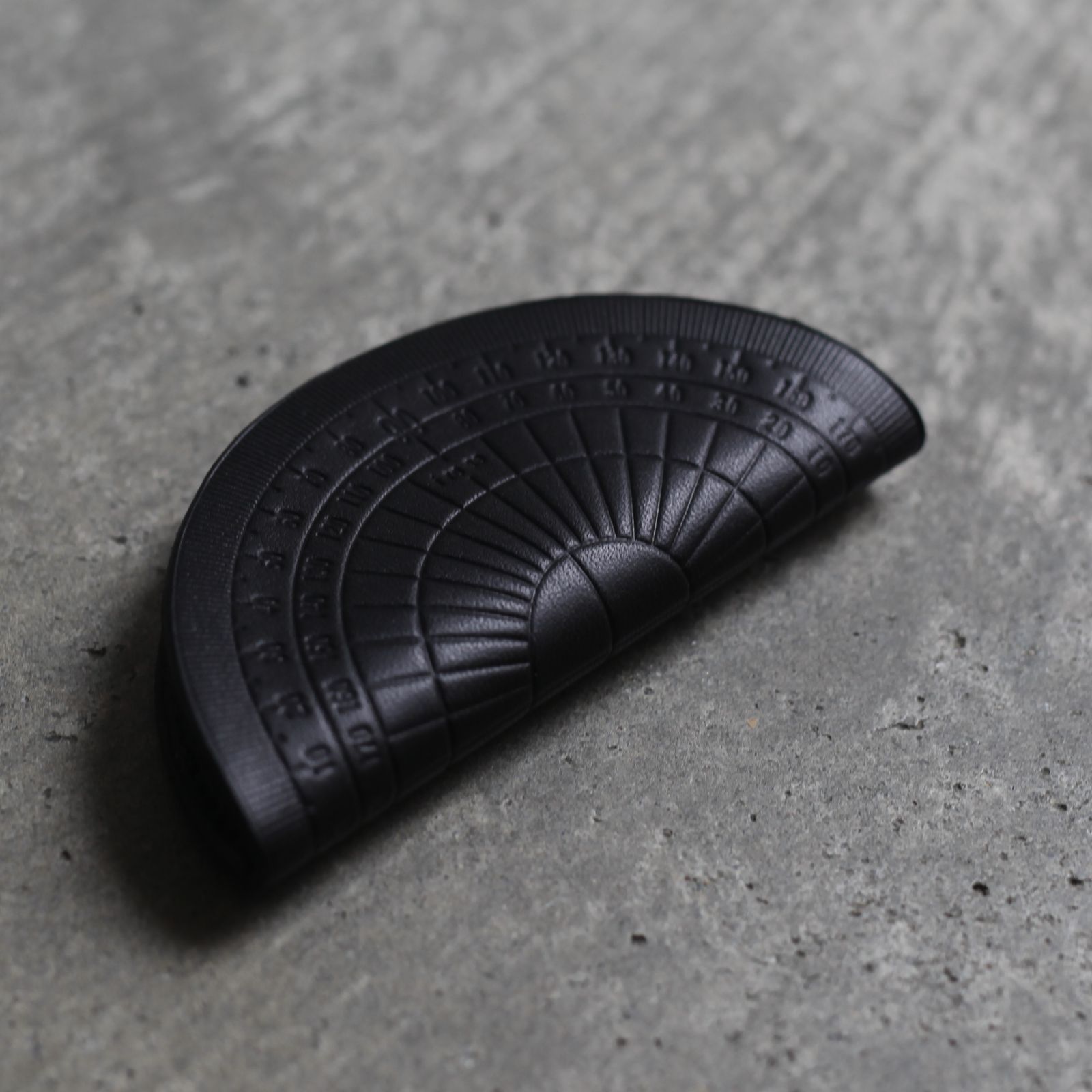 【残り一点】Protractor Coin Case