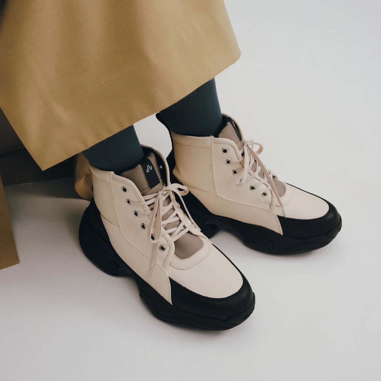 【残り一点】Flare(BEIGE)