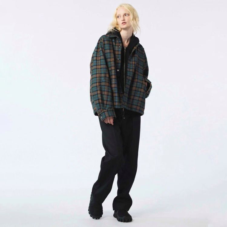 【残り一点】72/2 4Colors Chambray Wool 1tuck Straight Slacks