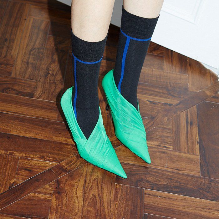 【残りわずか】Line Socks