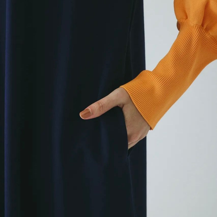 【残り一点】Mountain Sleeve Docking Dress