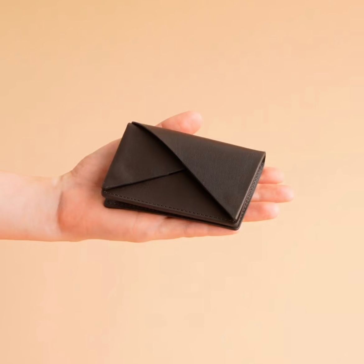 【残り一点】Slant Card Case(CLASSIC LEATHER)