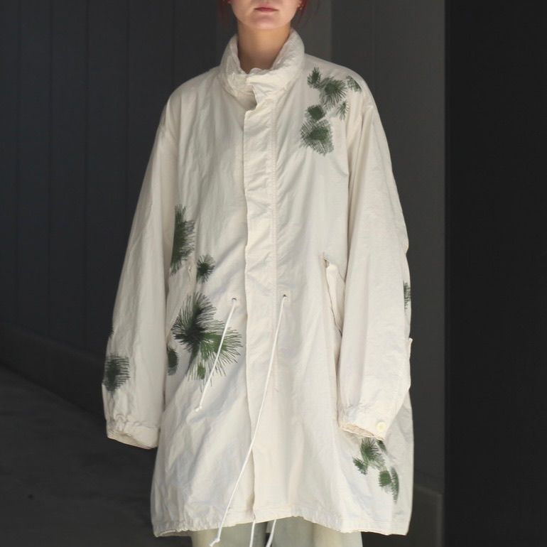 【残り一点】Embroidery Snow Parka